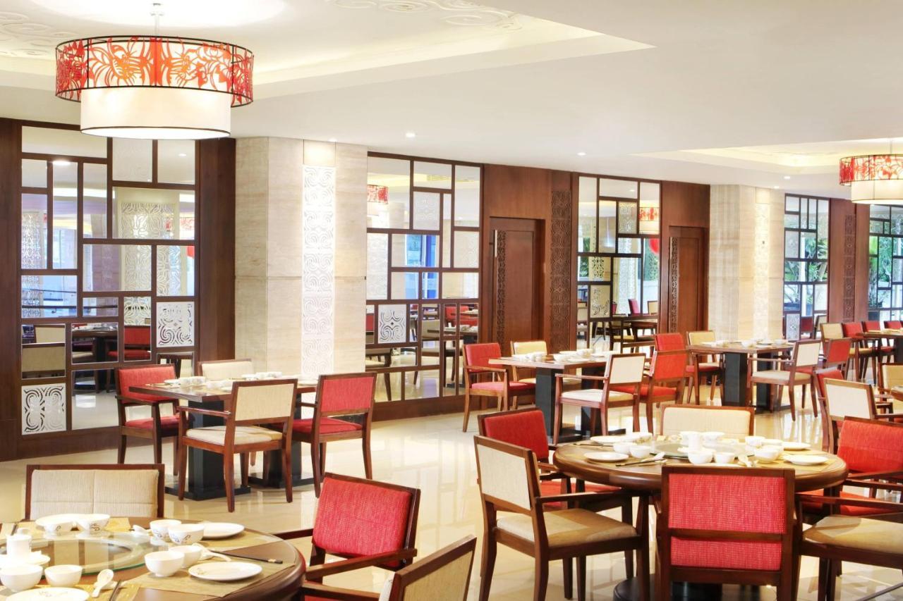 望加锡福朋喜来登酒店 马卡萨 外观 照片